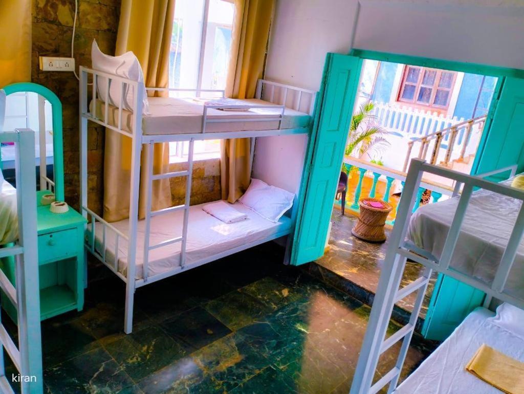 Turquoiise House 호텔 모르짐 외부 사진