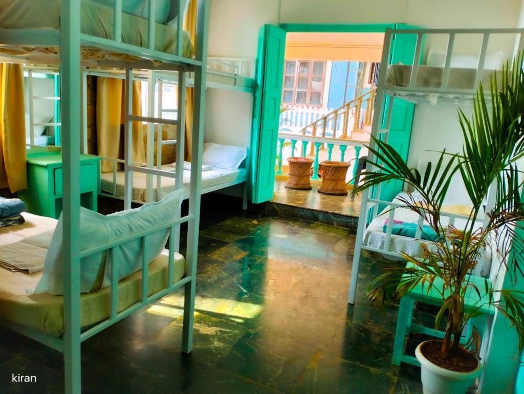 Turquoiise House 호텔 모르짐 외부 사진